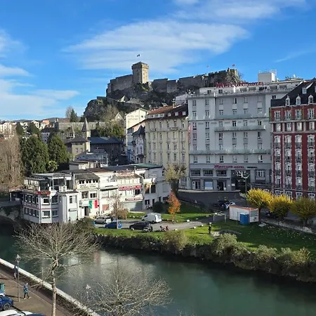 Apartment Panorama Du Sanctuaire 400 Metres De La Grotte 3 8 Personnes Parking Ferme Gratuit Lourdes