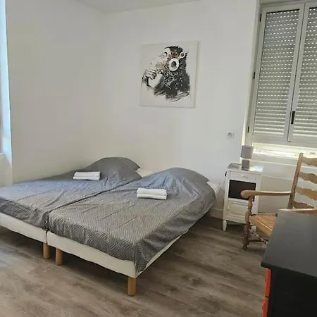 Panorama Du Sanctuaire 400 Metres De La Grotte 3 8 Personnes Parking Ferme Gratuit Διαμέρισμα Λούρδη