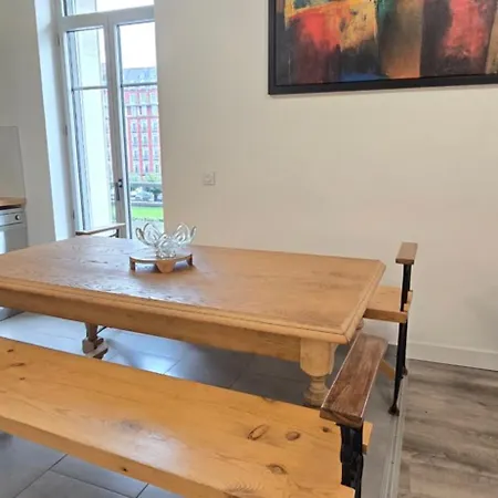 Panorama Du Sanctuaire 400 Metres De La Grotte 3 8 Personnes Parking Ferme Gratuit 卢德